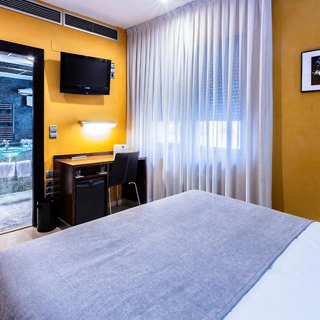Hotel Gran Via Zaragoza Exterior photo