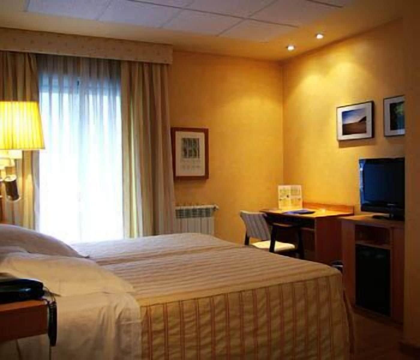 Hotel Gran Via Zaragoza Exterior photo